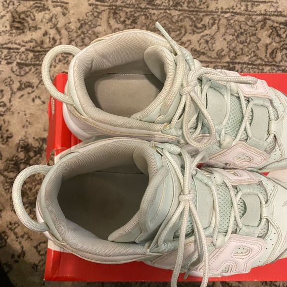 Nike uptown light green and white - Picture 2 of 9